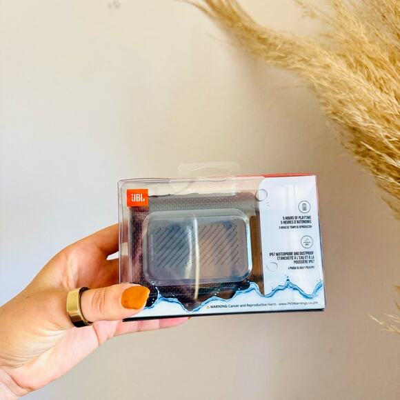 NEW JBL Black Go 3 Portable Wireless Bluetooth Speaker Waterproof Loop Handle - Picture 2 of 12